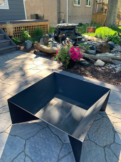 Prairie Edge Square Firepit (Square)